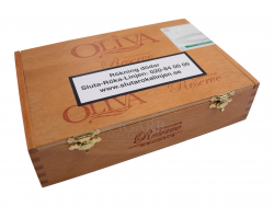 Oliva Connecticut Reserve Robusto tom låda